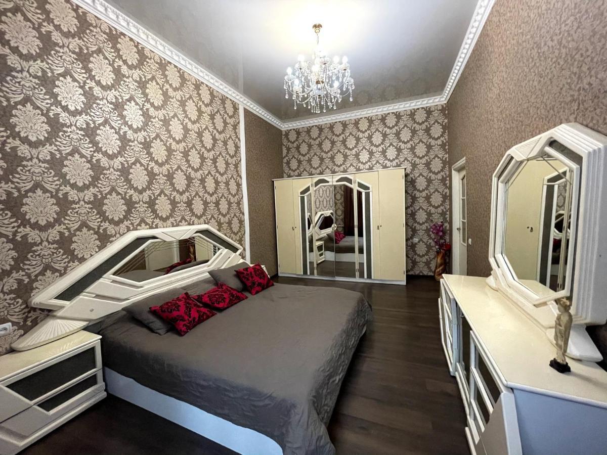 Amazing Heart Of Kiev Apartment Ngoại thất bức ảnh