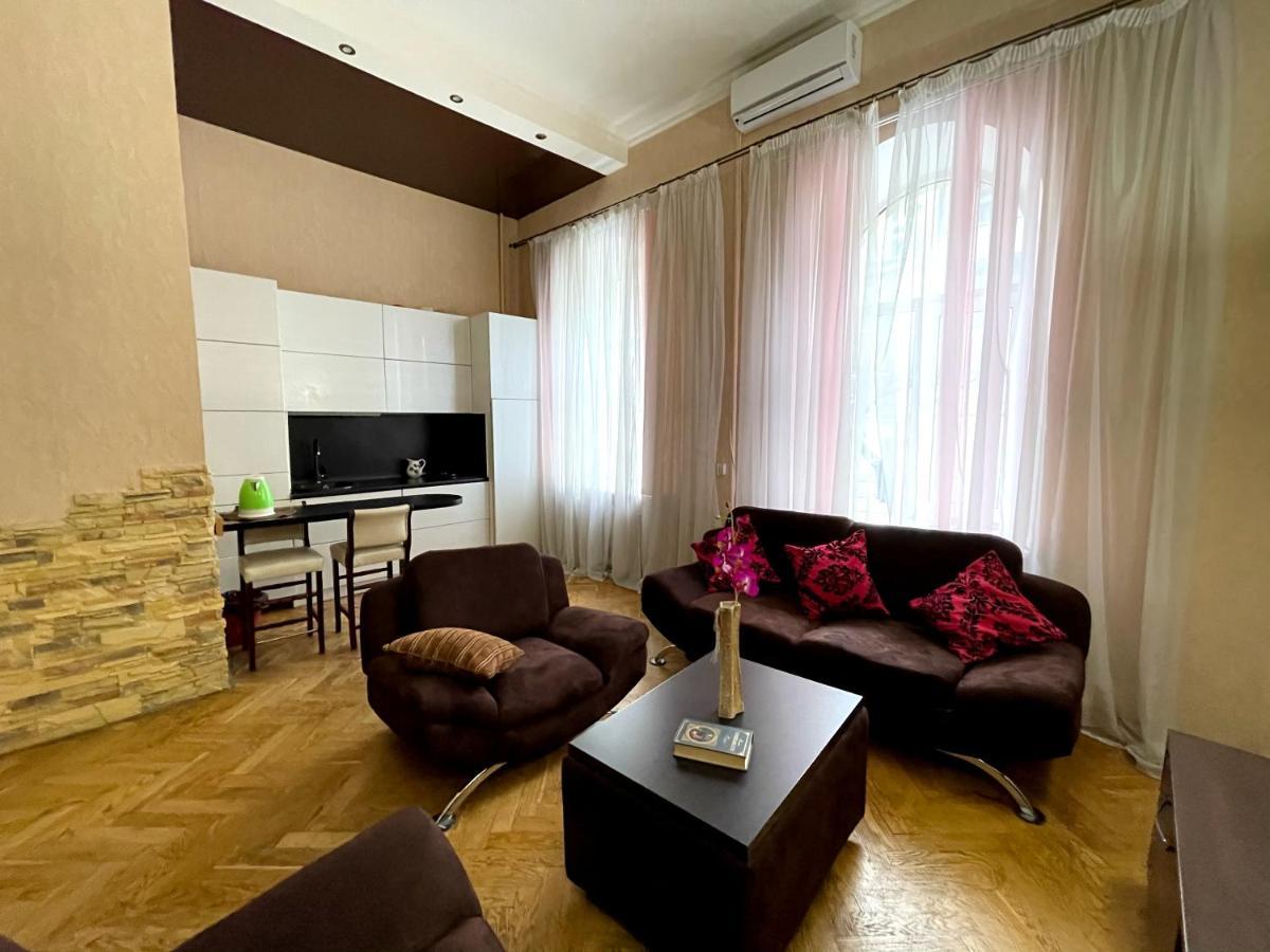 Amazing Heart Of Kiev Apartment Ngoại thất bức ảnh